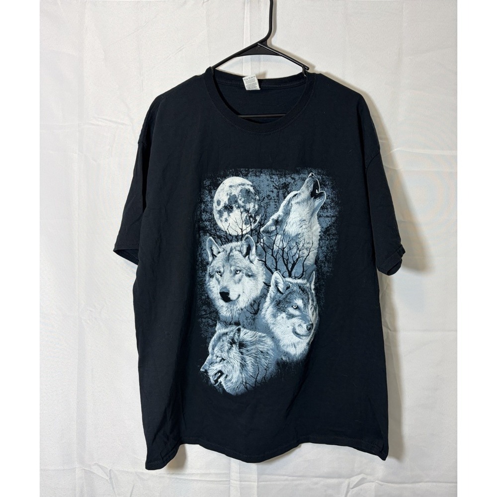 Wolf Moon T Shirt XL Navy Fruit of the Loom Wolves Graphic Tee Nature Outdoors